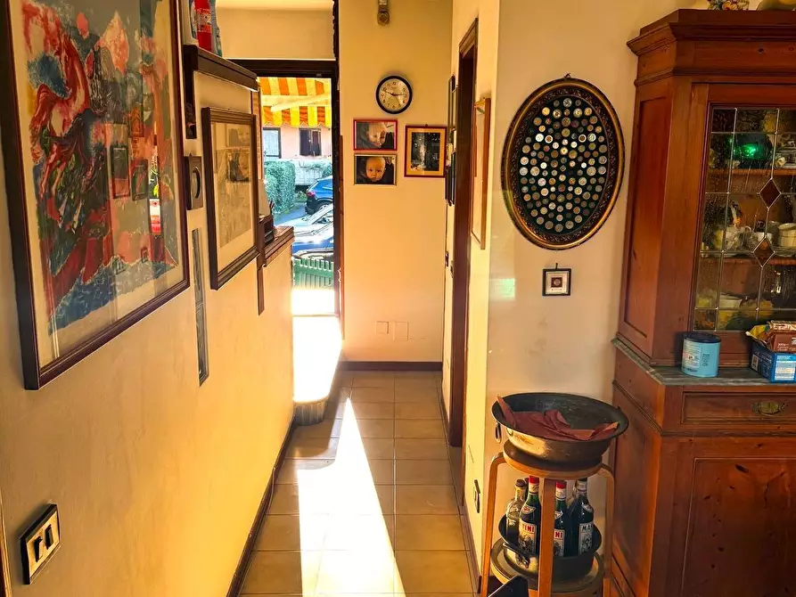 Immagine 3 di Villetta a schiera in vendita  a Massa