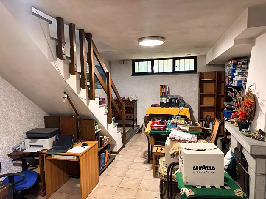 Immagine 9 di Villetta a schiera in vendita  a Massa