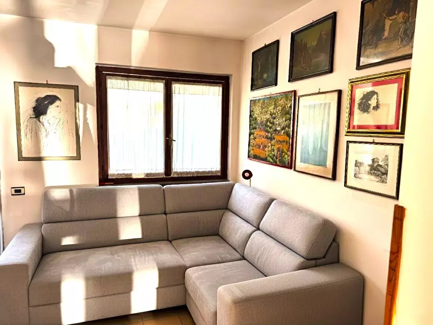 Immagine 5 di Villetta a schiera in vendita  a Massa