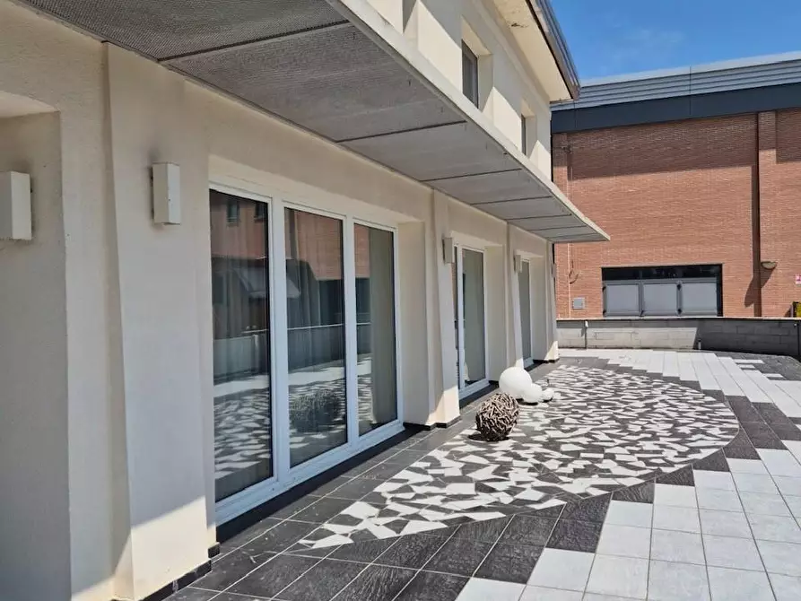 Immagine 19 di Appartamento in affitto  a Pontedera