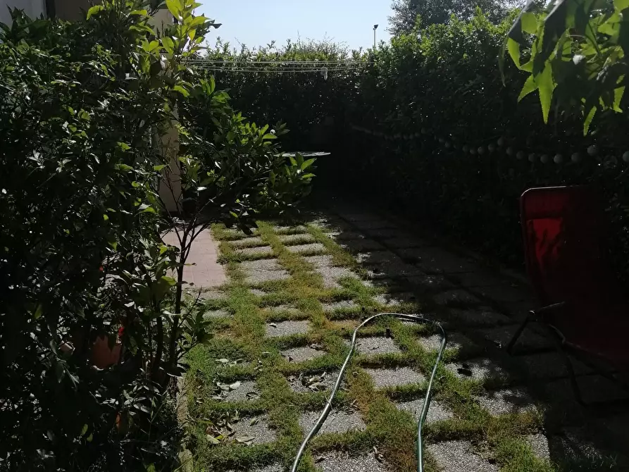 Immagine 26 di Casa bifamiliare in vendita  a Pisa