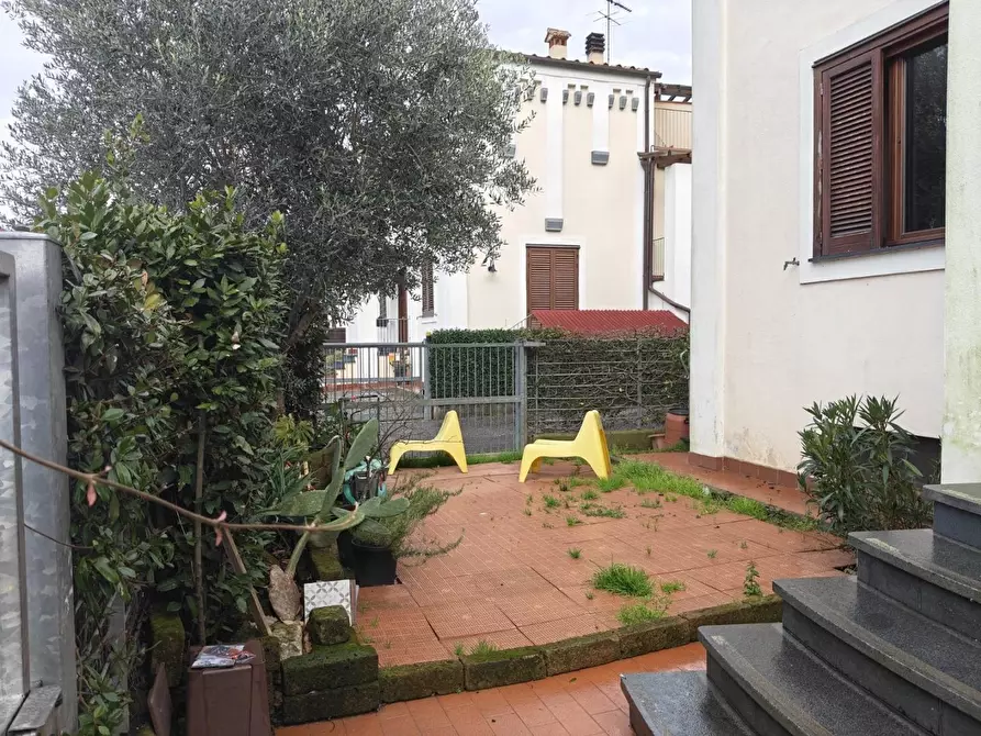 Immagine 37 di Casa bifamiliare in vendita  a Pisa