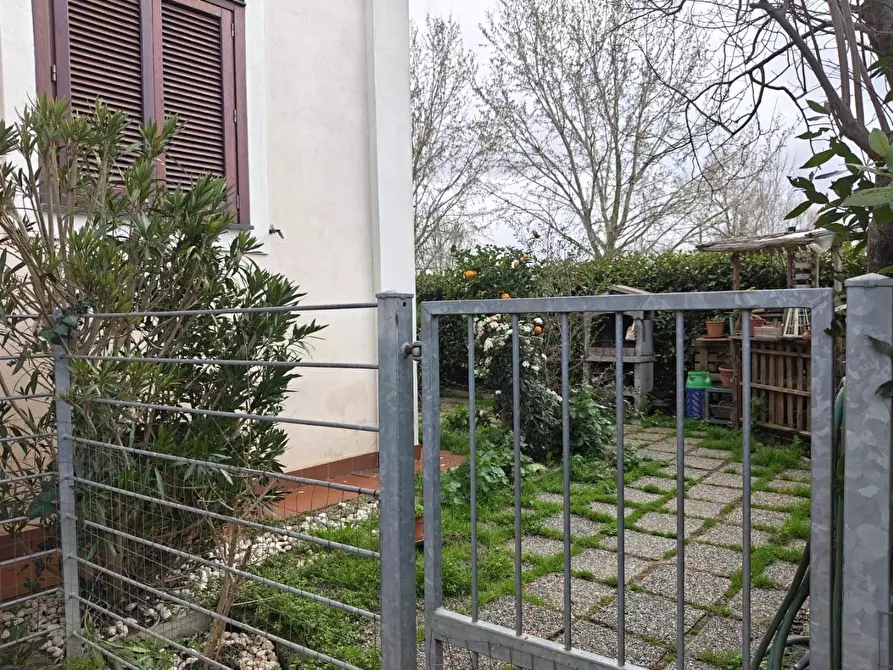 Immagine 32 di Casa bifamiliare in vendita  a Pisa