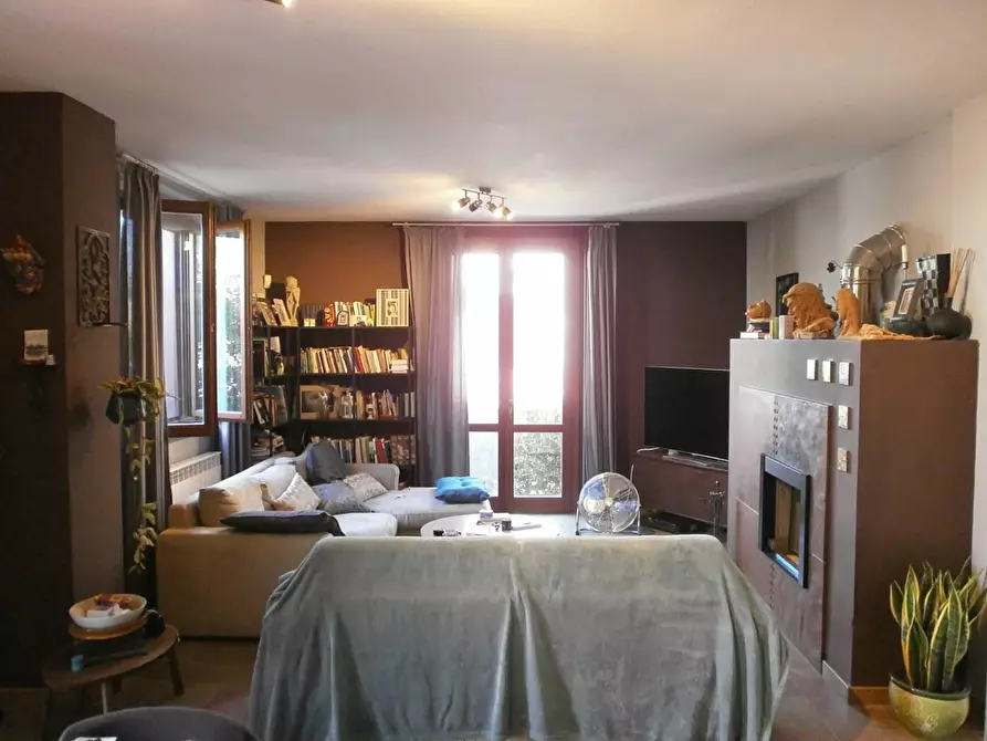 Immagine 2 di Casa bifamiliare in vendita  a Pisa