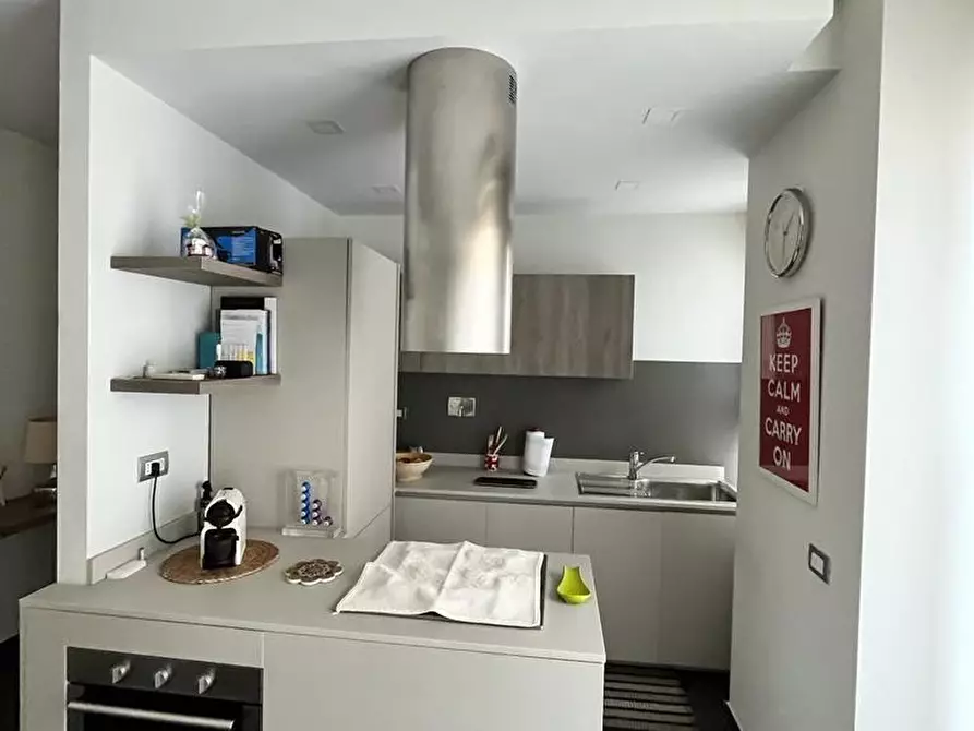 Immagine 5 di Appartamento in affitto  a Livorno