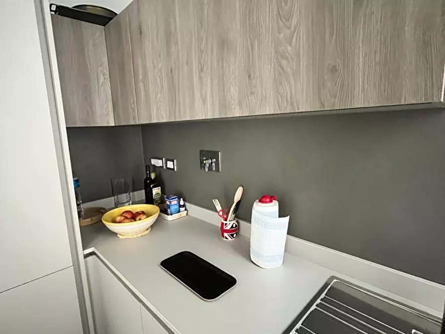 Immagine 6 di Appartamento in affitto  a Livorno