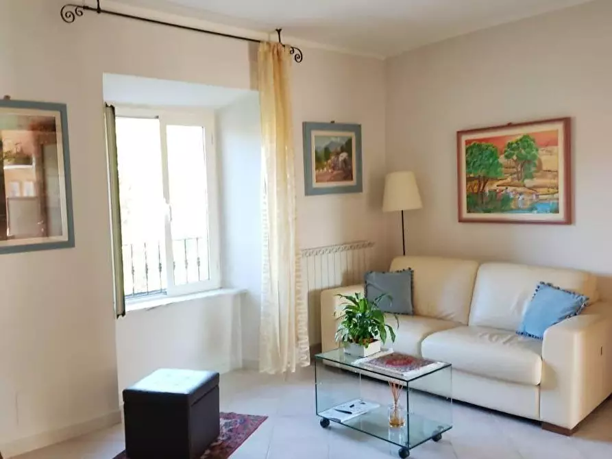 Immagine 2 di Terratetto in vendita  a Massa