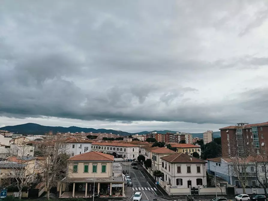 Immagine 18 di Appartamento in vendita  a Livorno