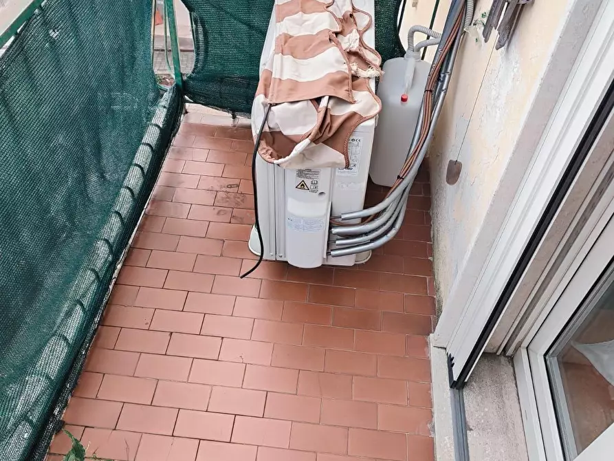 Immagine 17 di Appartamento in vendita  a Livorno