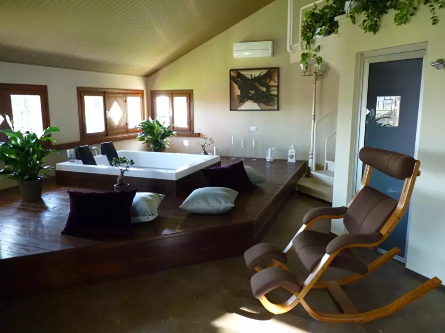 Immagine 9 di Villa in vendita  a Fucecchio