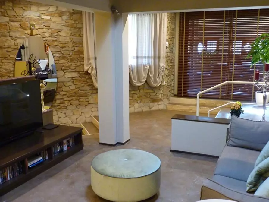 Immagine 5 di Villa in vendita  a Fucecchio