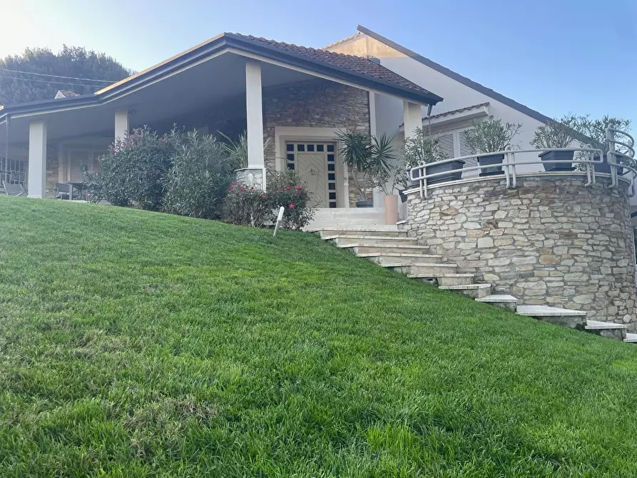 Immagine 35 di Villa in vendita  a Fucecchio