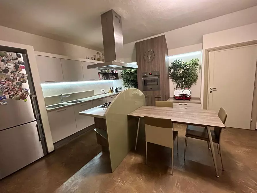 Immagine 7 di Villa in vendita  a Fucecchio