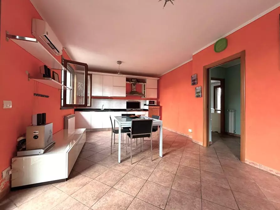 Immagine 3 di Appartamento in vendita  a Santa Maria A Monte