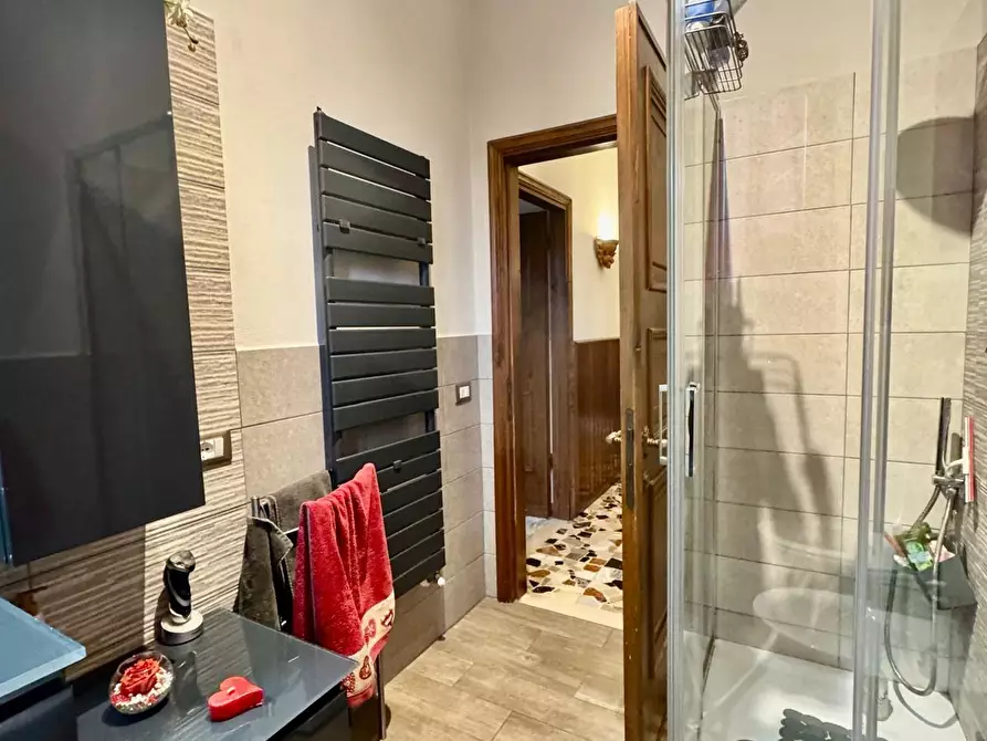 Immagine 28 di Appartamento in vendita  a Lastra A Signa