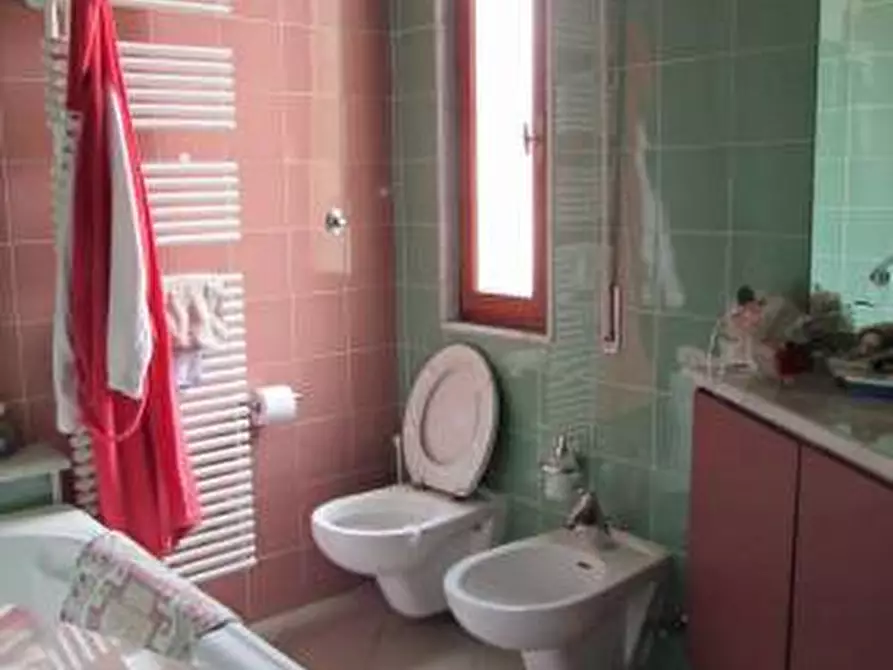 Immagine 14 di Villa in vendita  a Borgo A Mozzano