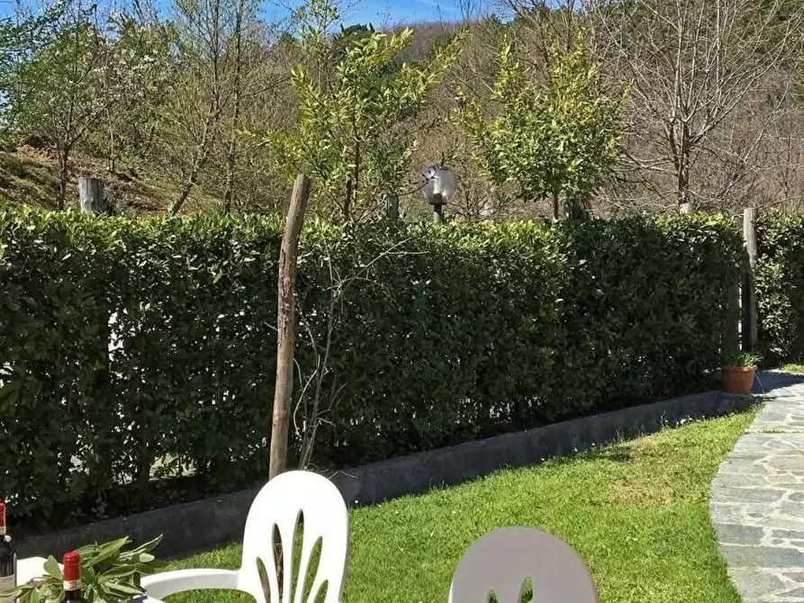 Immagine 14 di Locale commerciale in vendita  a Borgo A Mozzano