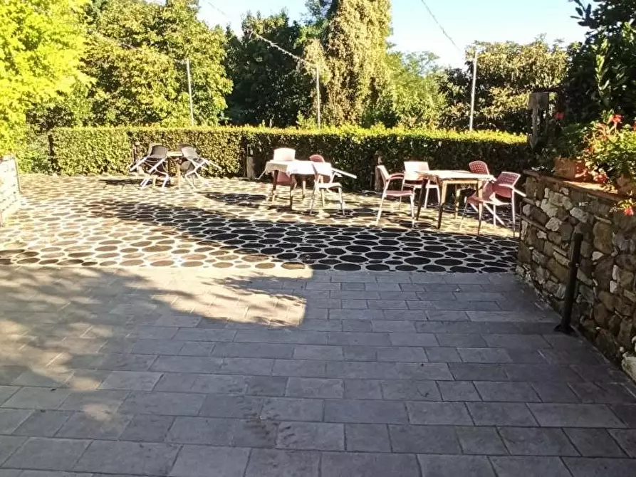 Immagine 1 di Locale commerciale in vendita  a Borgo A Mozzano