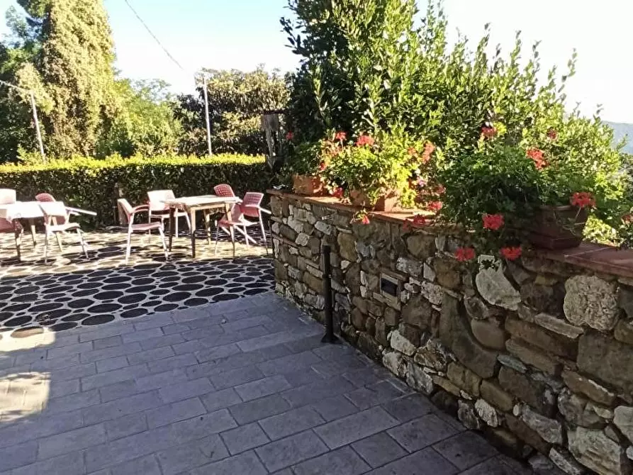 Immagine 3 di Locale commerciale in vendita  a Borgo A Mozzano