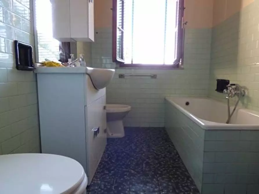 Immagine 14 di Rustico / casale in vendita  a Capannori