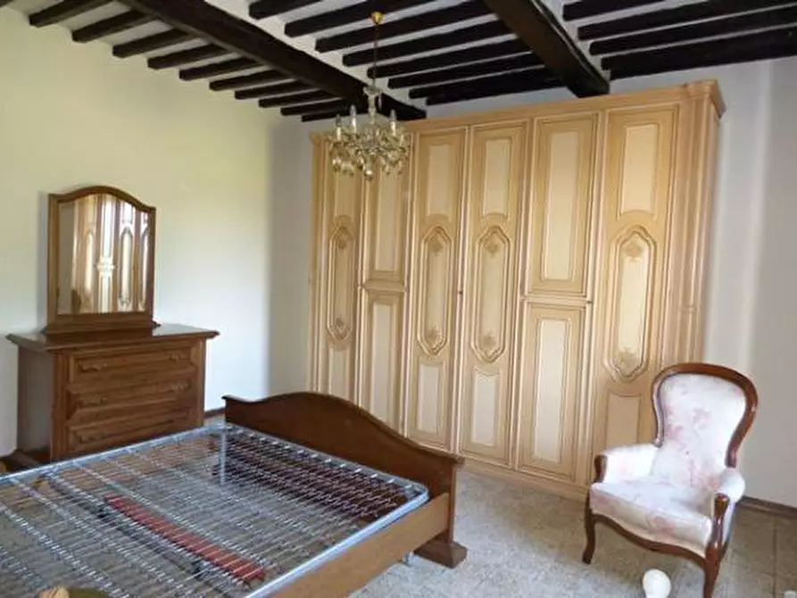 Immagine 11 di Rustico / casale in vendita  a Capannori