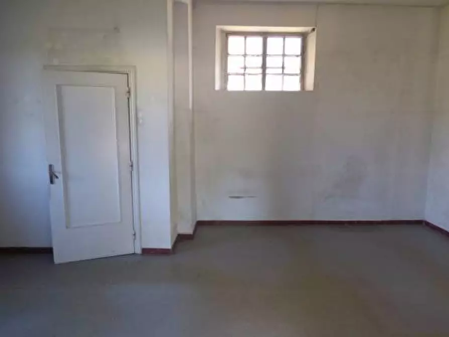 Immagine 7 di Villa in vendita  a Capannori