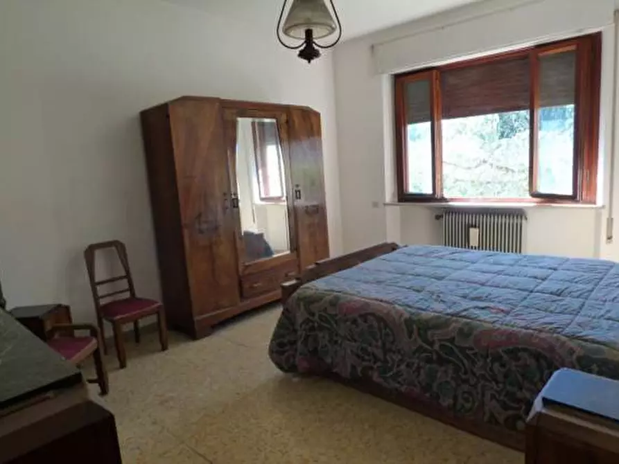 Immagine 12 di Villa in vendita  a Capannori