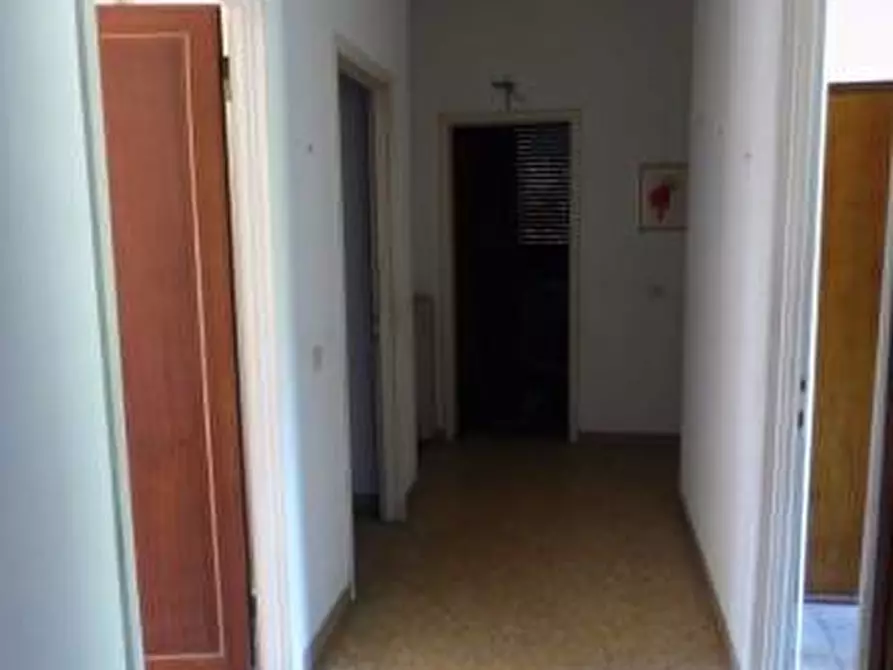 Immagine 17 di Villa in vendita  a Capannori