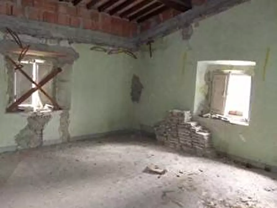 Immagine 9 di Terratetto in vendita  a San Giuliano Terme