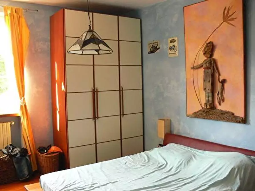 Immagine 11 di Villa in vendita  a Lucca