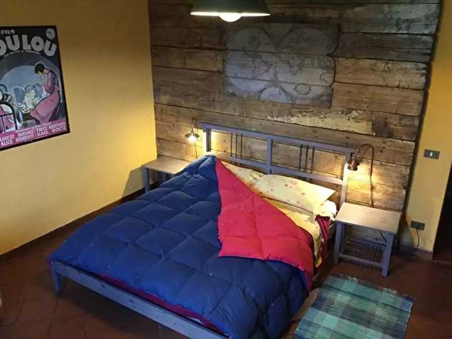 Immagine 3 di Villa in vendita  a Lucca