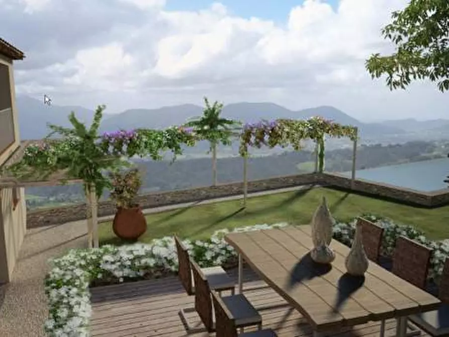 Immagine 11 di Rustico / casale in vendita  a Lucca