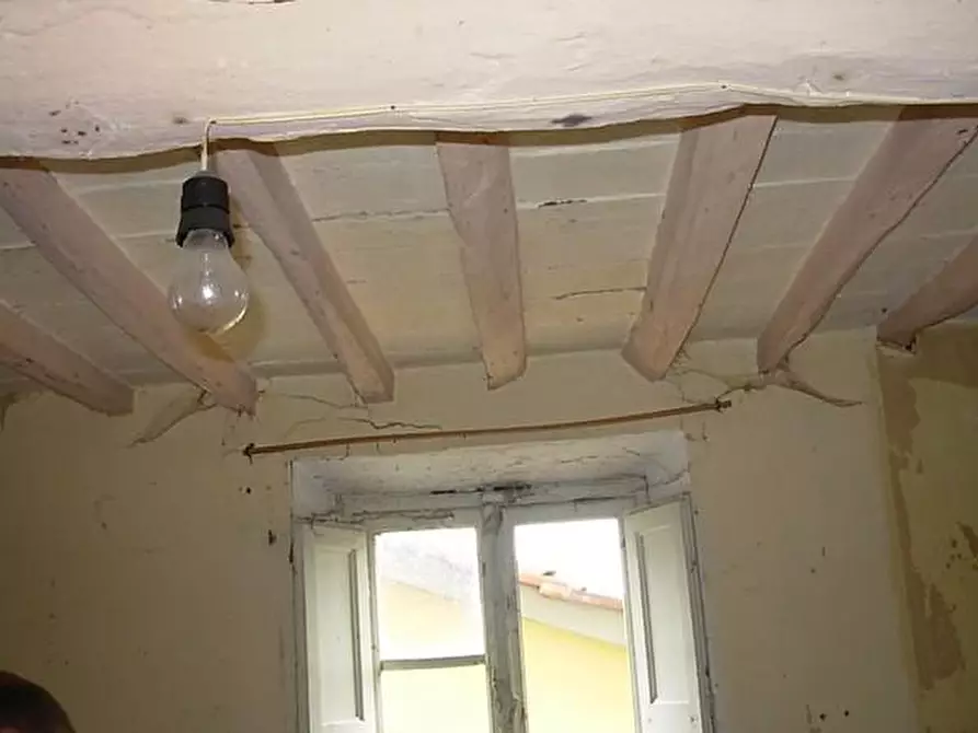 Immagine 18 di Terratetto in vendita  a Lucca