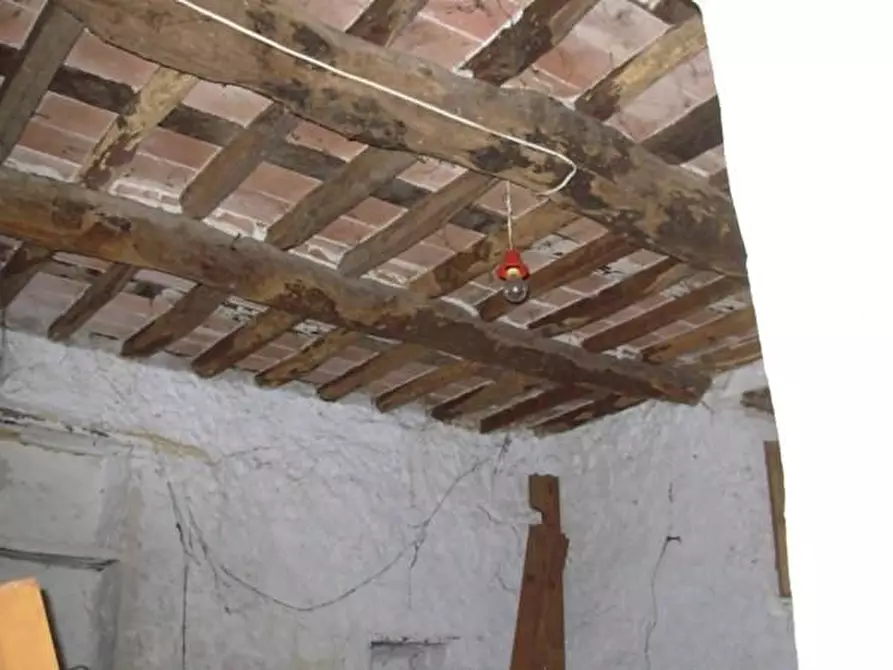 Immagine 12 di Terratetto in vendita  a Lucca