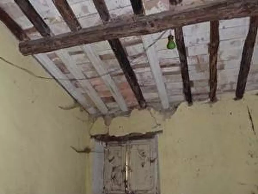 Immagine 9 di Terratetto in vendita  a Lucca