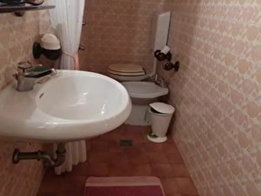 Immagine 10 di Villa in vendita  a Capannori