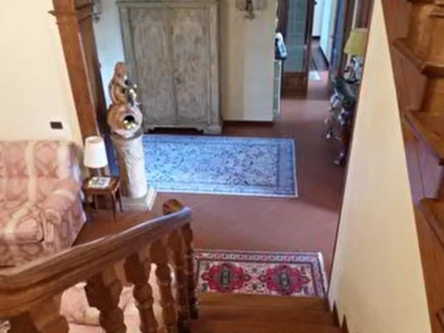 Immagine 23 di Villa in vendita  a Capannori