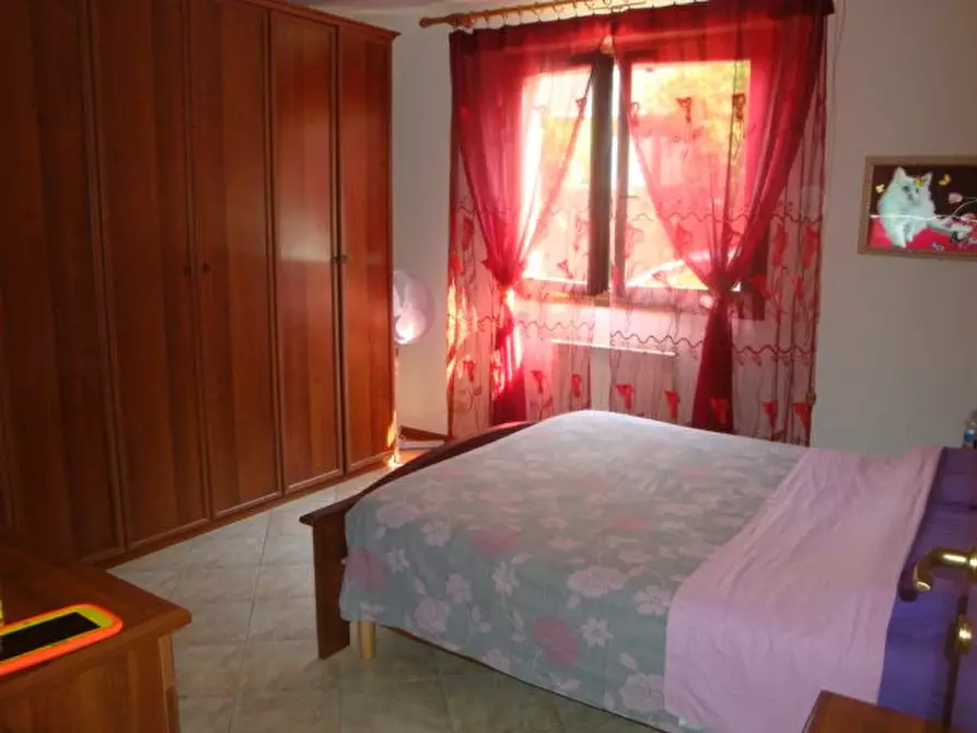 Immagine 6 di Appartamento in vendita  a Lucca