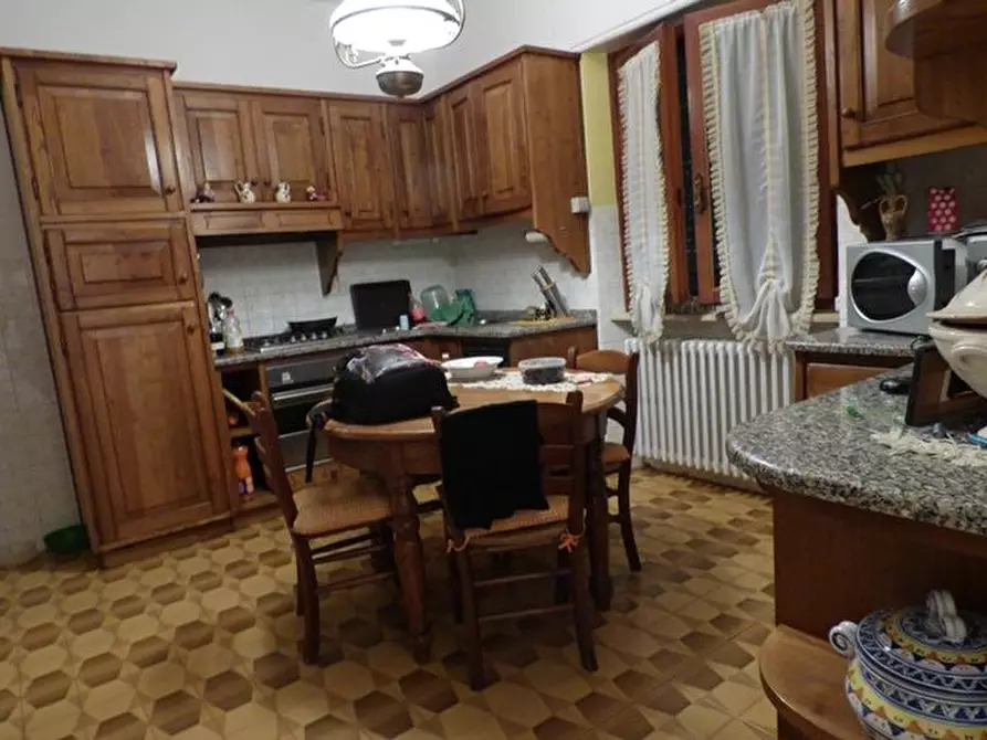 Immagine 20 di Villa in vendita  a Lucca