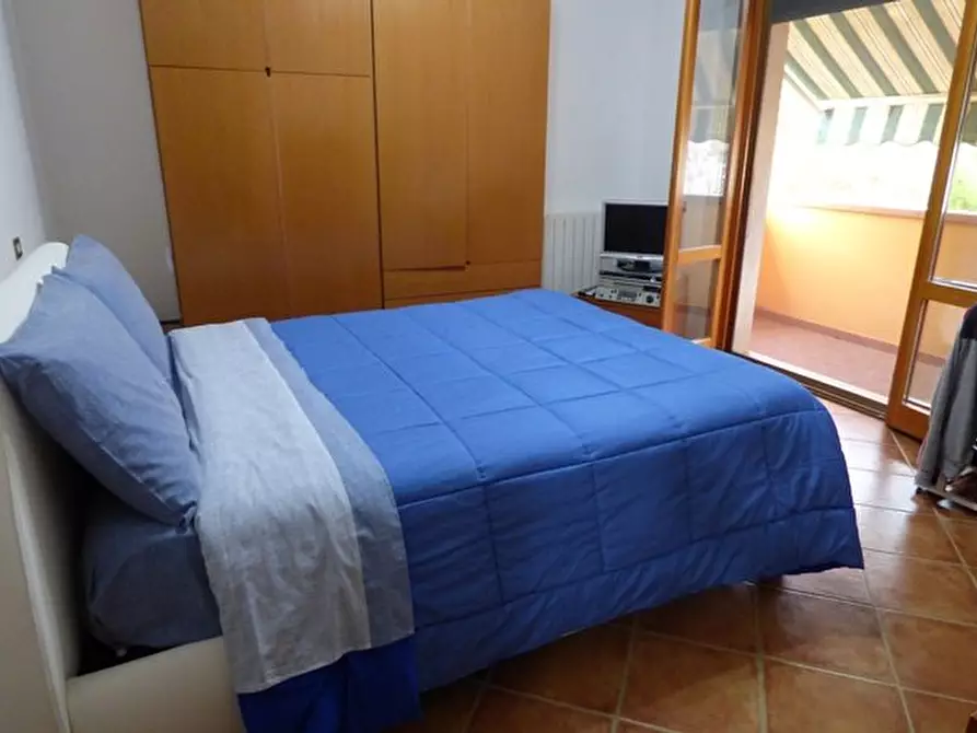 Immagine 12 di Villa in vendita  a Lucca