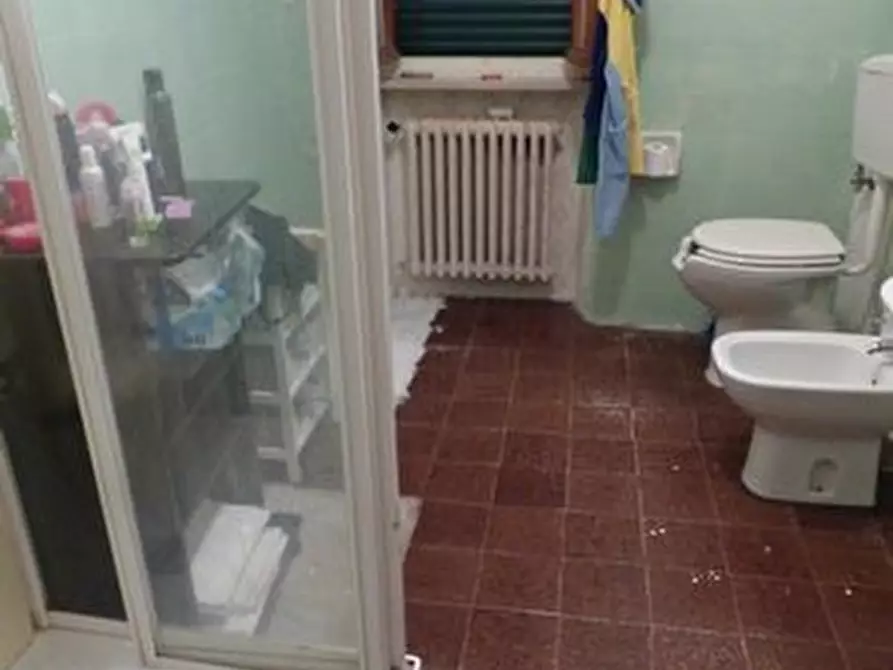 Immagine 25 di Villa in vendita  a Lucca