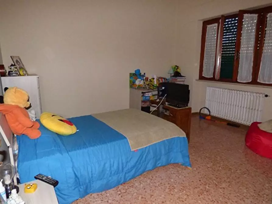 Immagine 23 di Villa in vendita  a Lucca