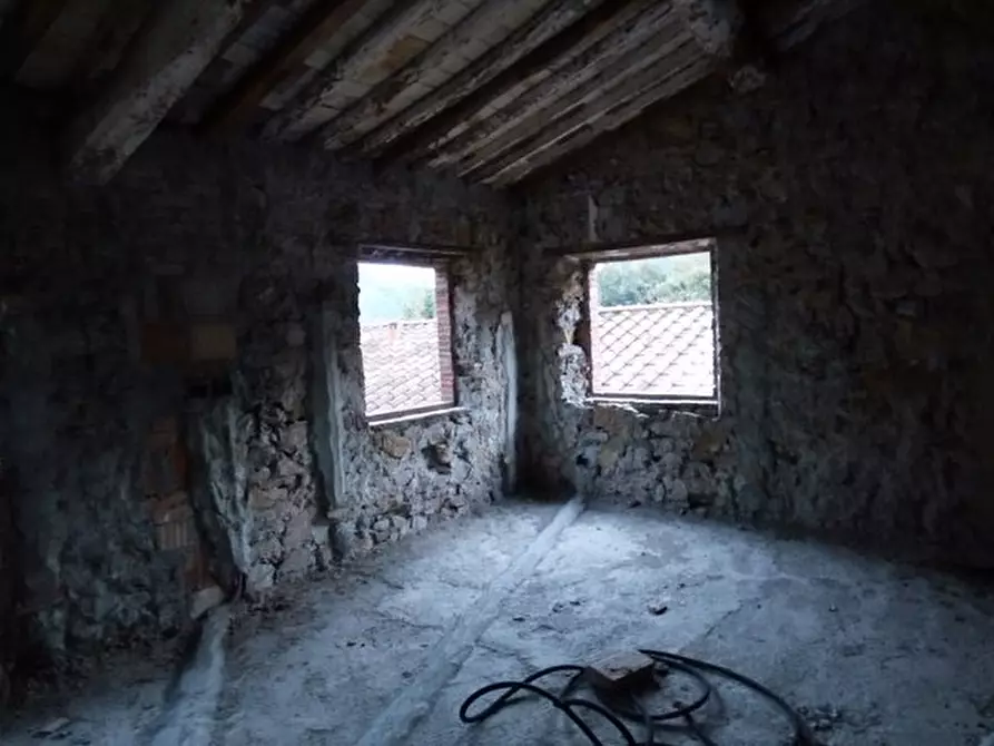 Immagine 12 di Terratetto in vendita  a Lucca