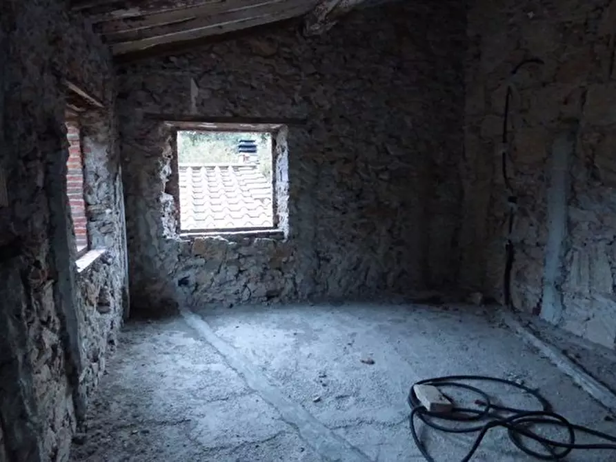 Immagine 13 di Terratetto in vendita  a Lucca