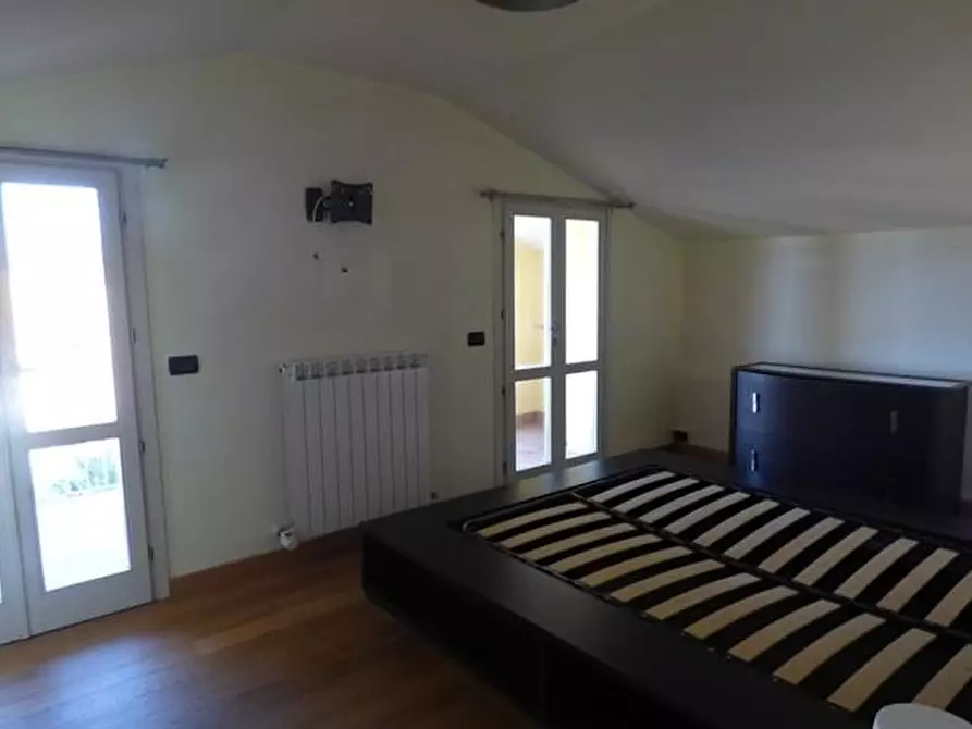 Immagine 34 di Villetta a schiera in vendita  a Lucca