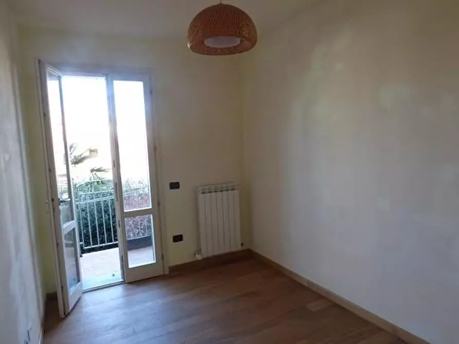 Immagine 21 di Villetta a schiera in vendita  a Lucca