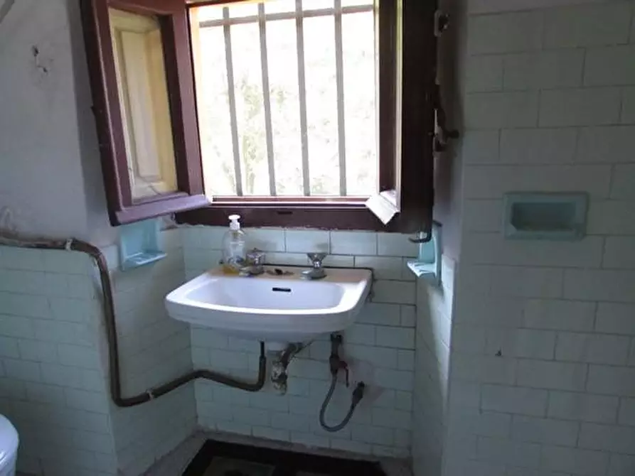 Immagine 42 di Casa indipendente in vendita  a Coreglia Antelminelli