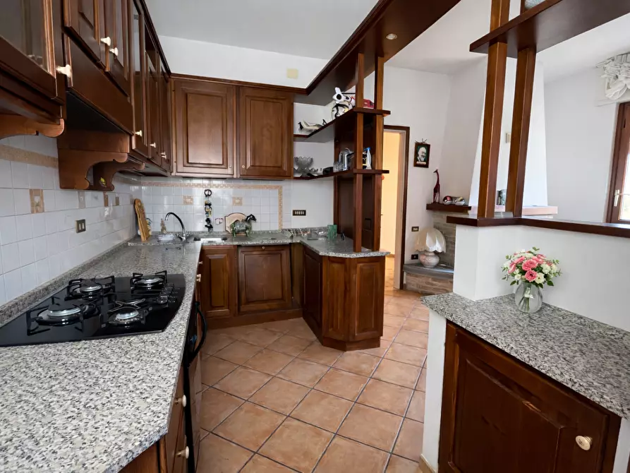 Immagine 30 di Villa in vendita  a Lucca