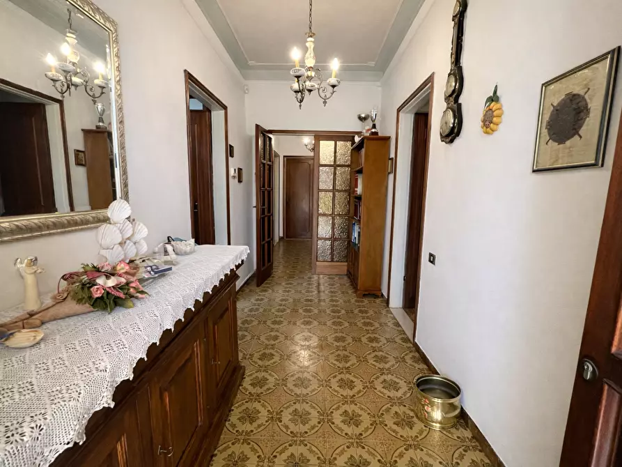 Immagine 29 di Villa in vendita  a Lucca