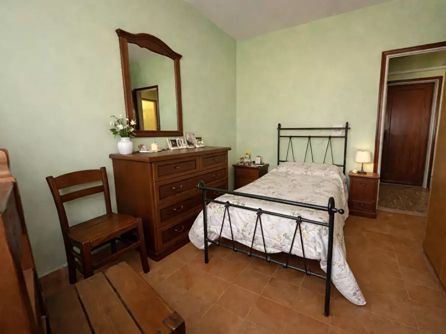 Immagine 18 di Villa in vendita  a Lucca